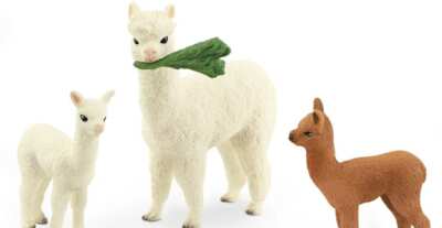 Little Hands, Big Smiles – Free Schleich Alpaca Family