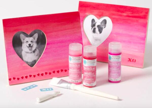 Watercolor Heart Frame Craft Event for Free